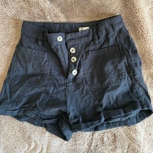 Billabong size 26 black shorts